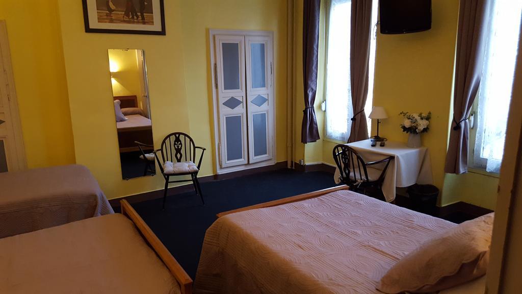 Hotel Ronsin Fresnay-sur-Sarthe エクステリア 写真