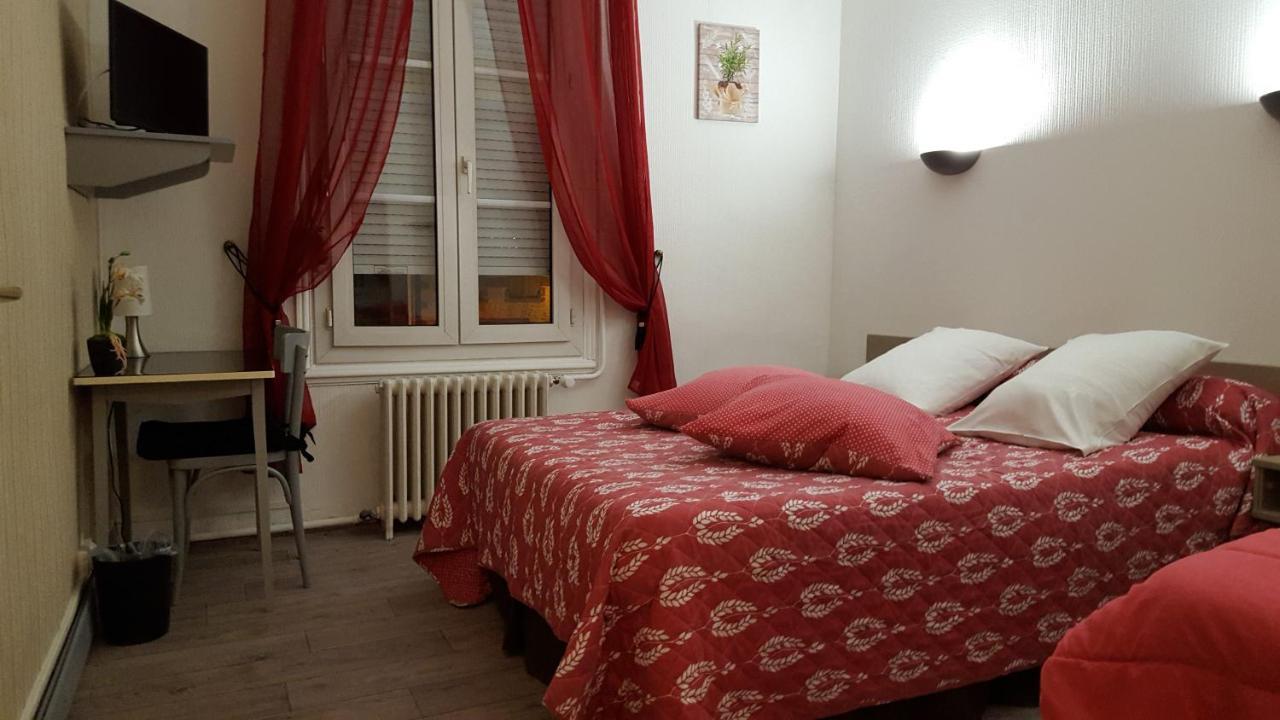 Hotel Ronsin Fresnay-sur-Sarthe エクステリア 写真